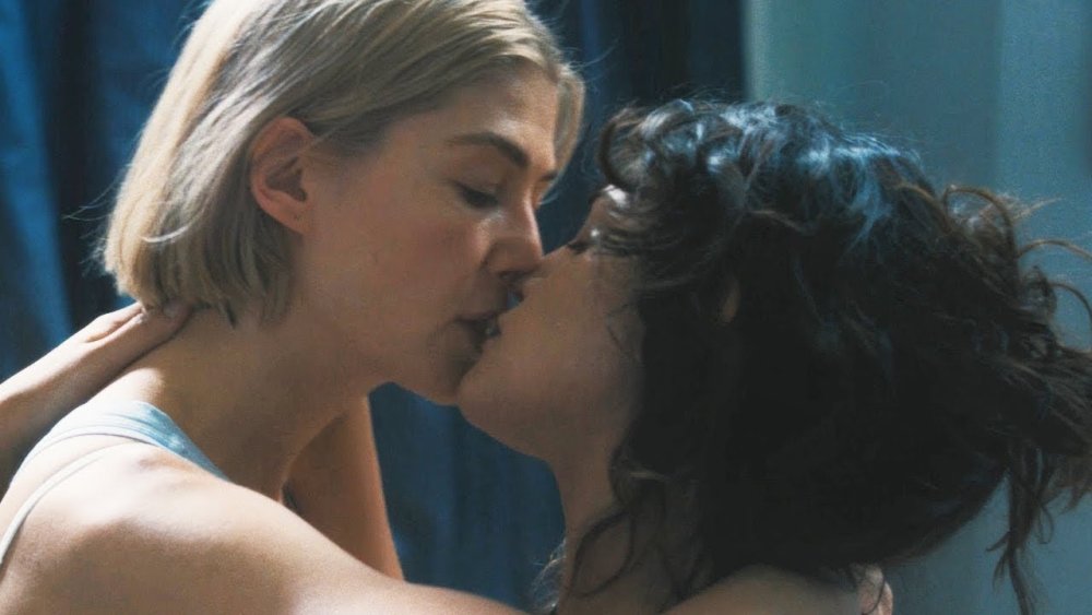 Wet lips kiss