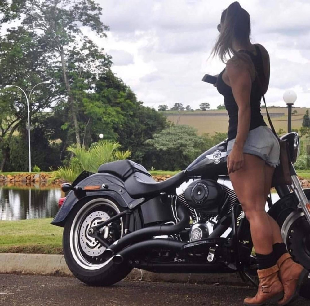 Girl on Harley Davidson Dain
