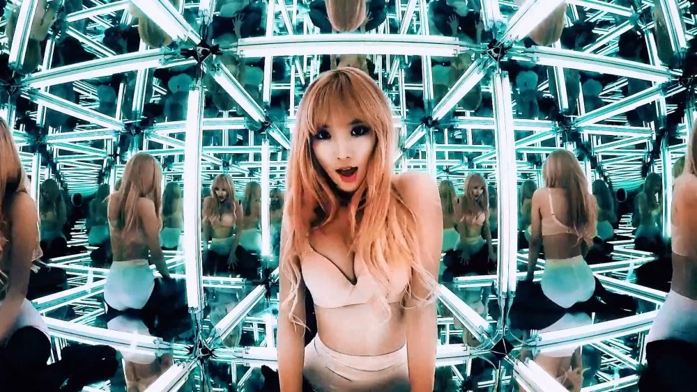 K-POP Girls Plum