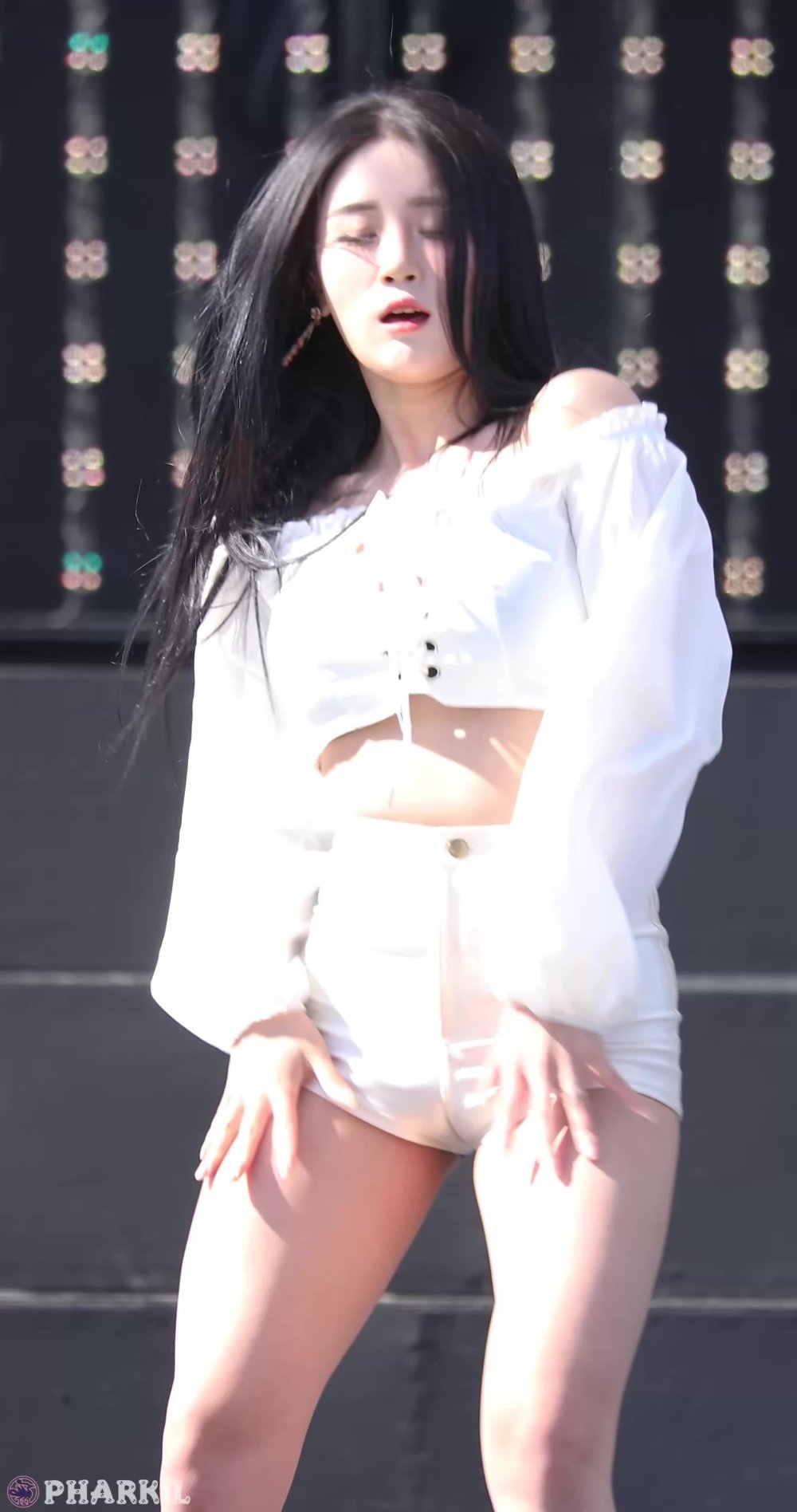 Naked participants Black Pink