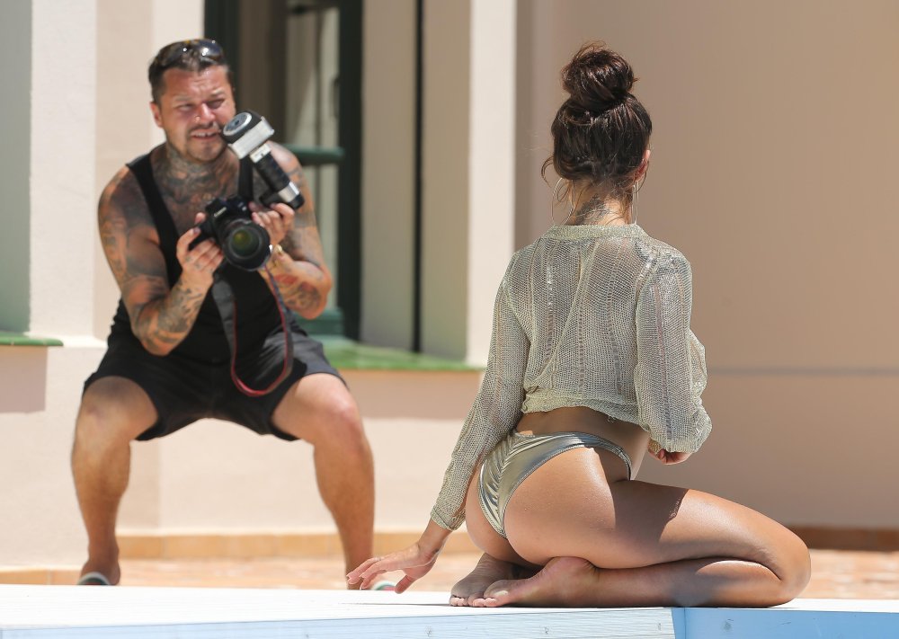 Island Jessica Shares Curves