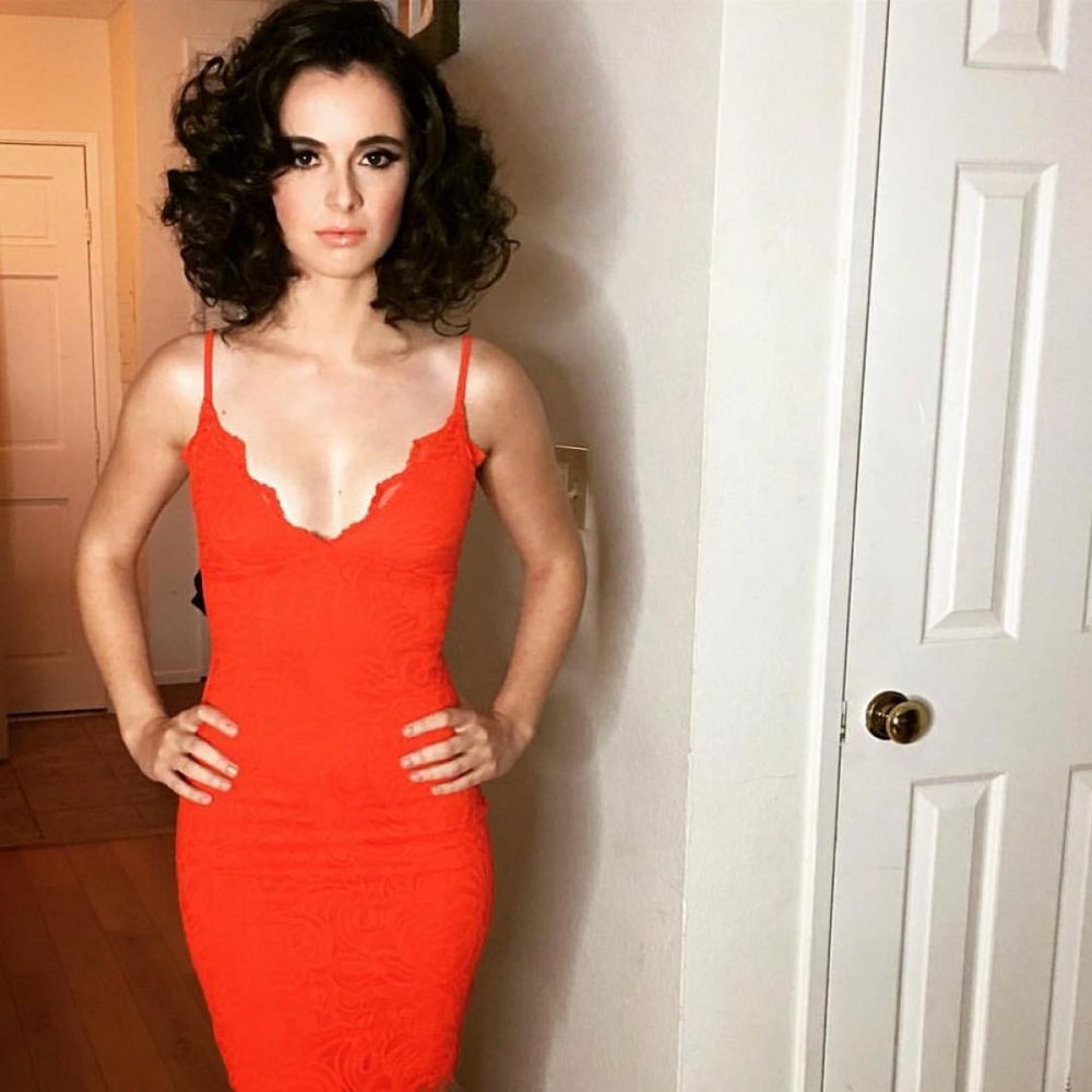 Laura Marano 2021