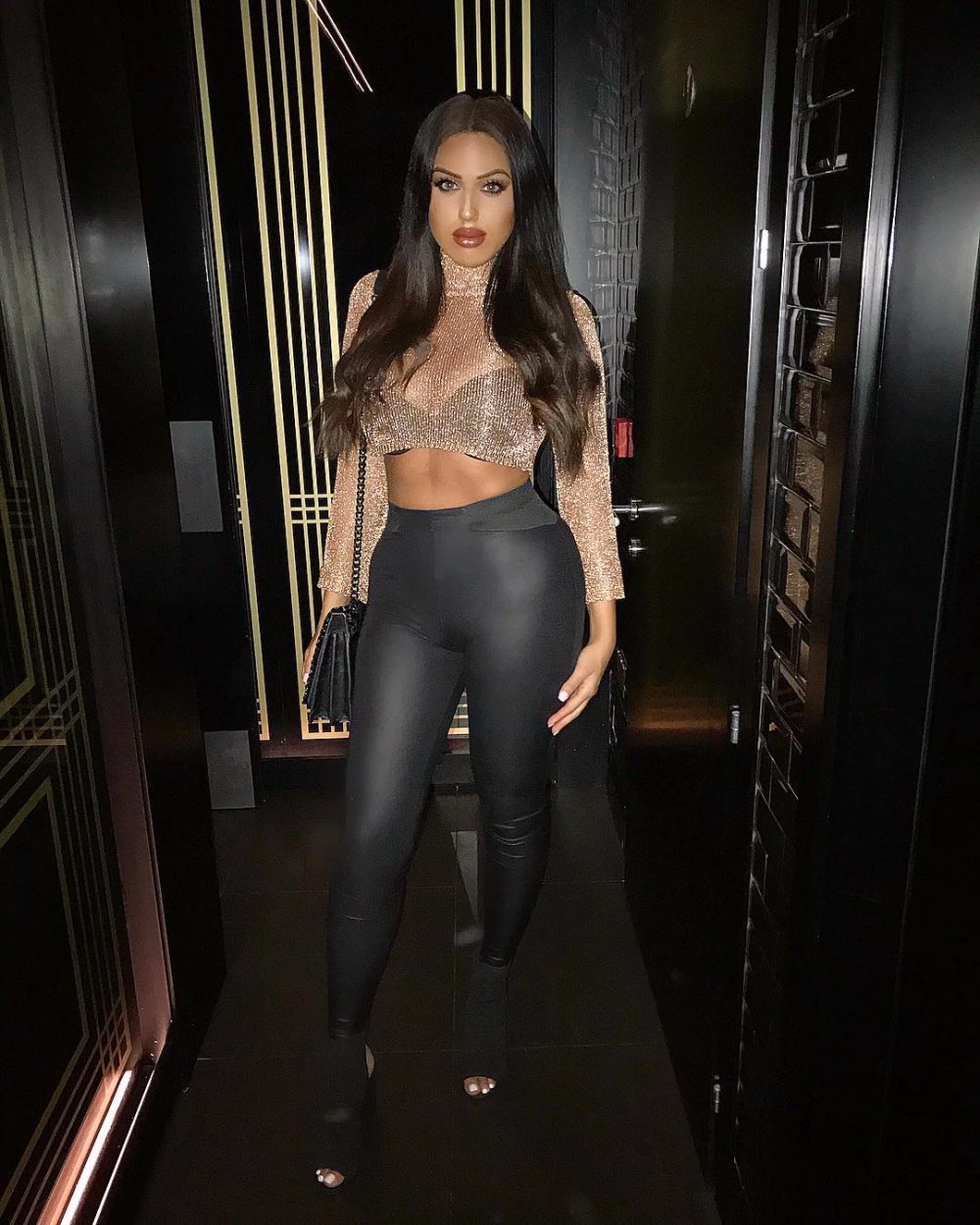 Anna Vakili Hot photo
