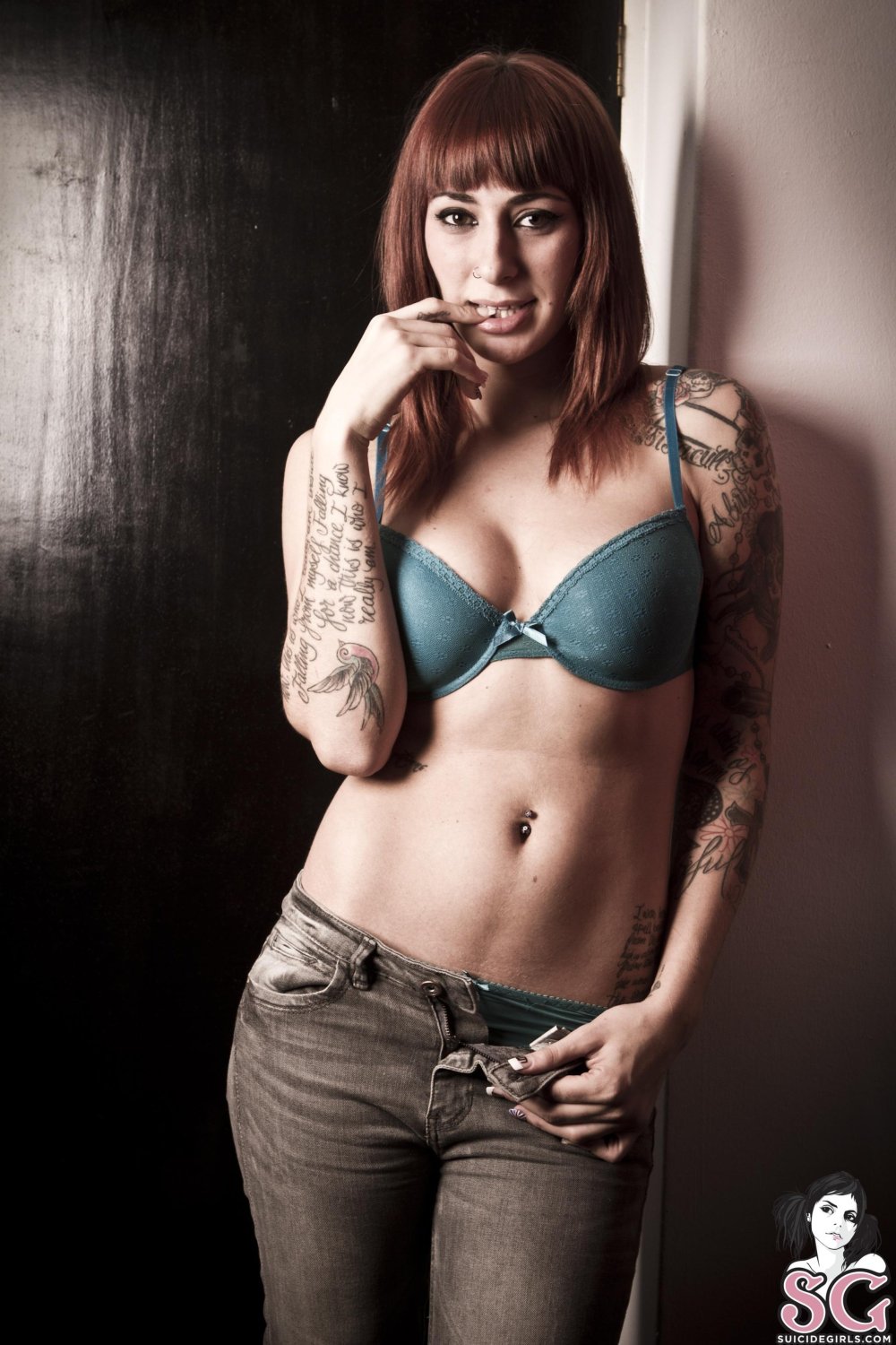Tattooed girls completely