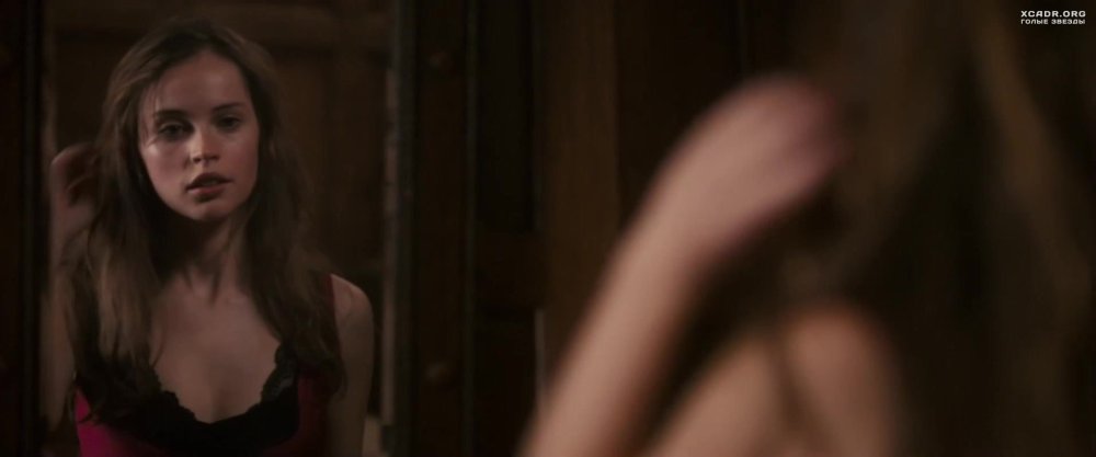 Emily Bett Ricards Maxim