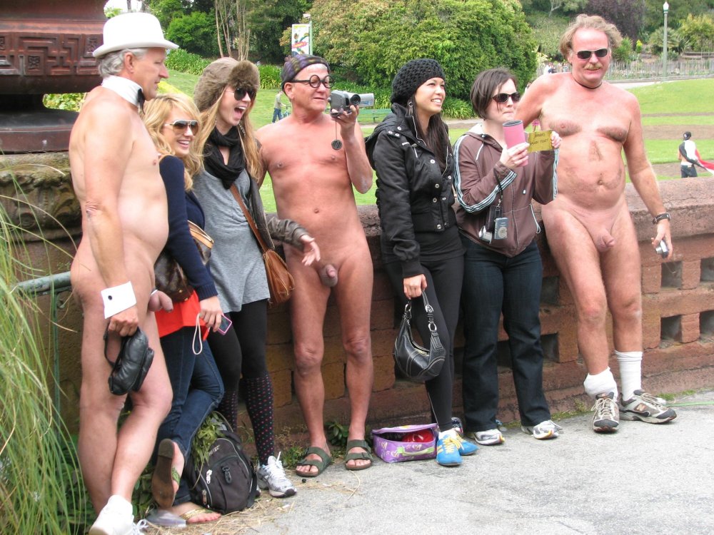 Naked Mens with the vaginal in public