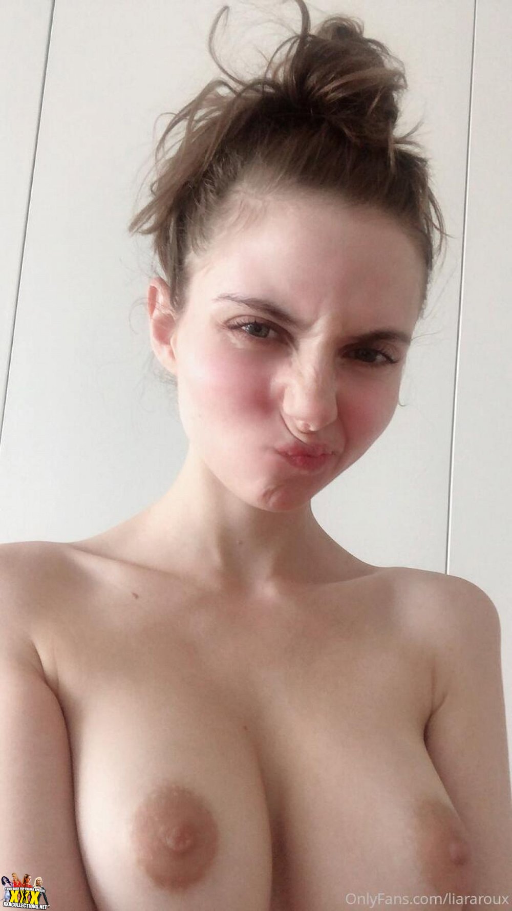 Liara Roux is naked
