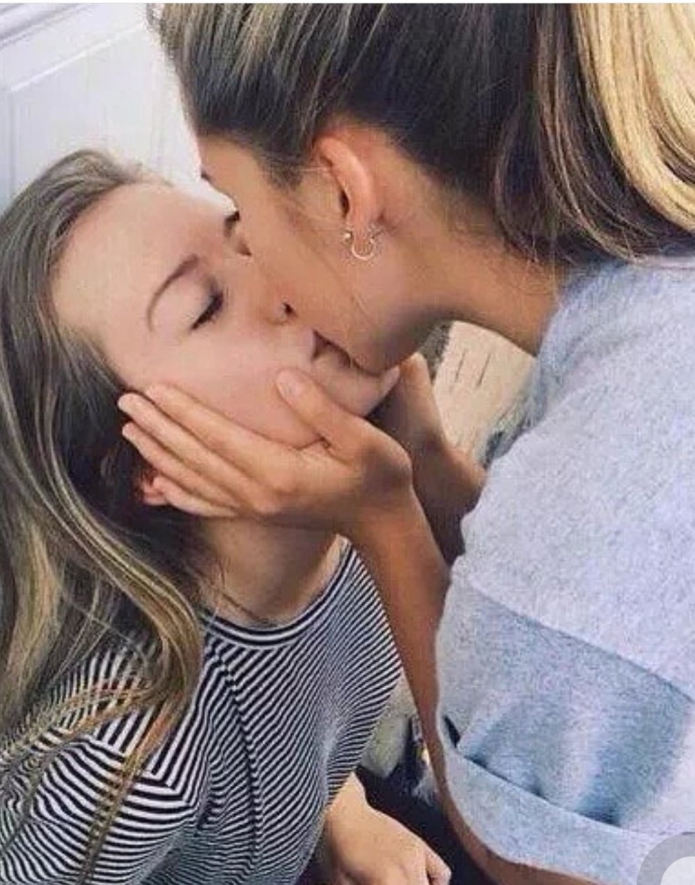 LGBT couples of a girl 14 years old