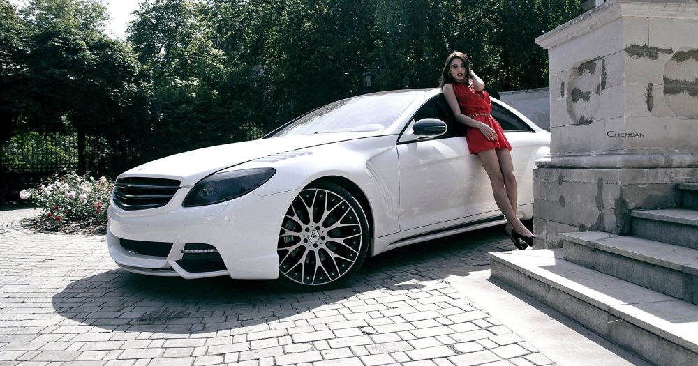 Mercedes Amg and Girls Nude