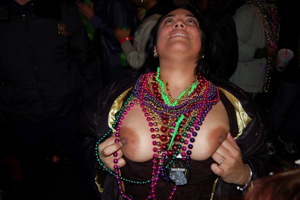 Carnival showed boobs