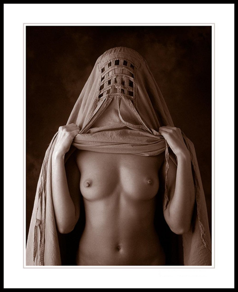 Naked Muslim women