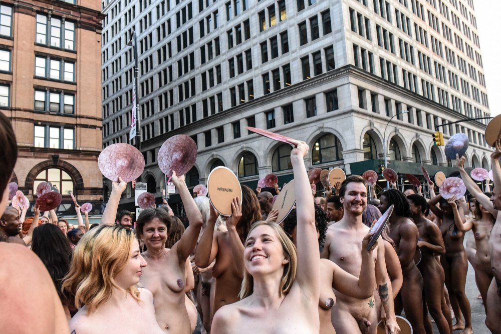 Nude Spencer Tunick Caracas Bolivar March 19, 2006