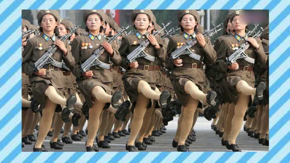 Kim Hison in underwear