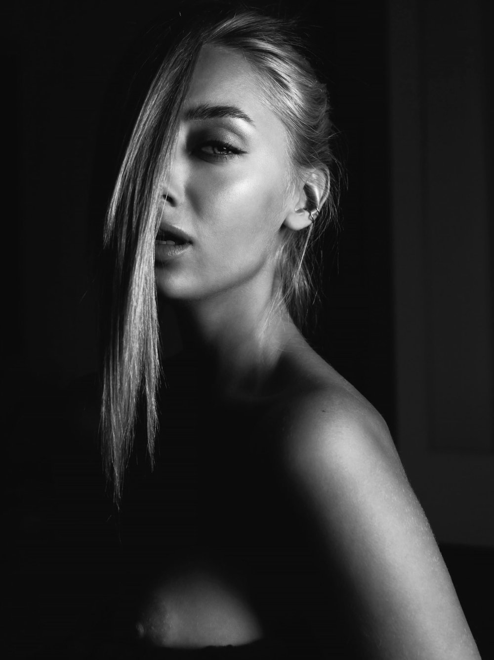 Anna Tsukanova-Kott is hot