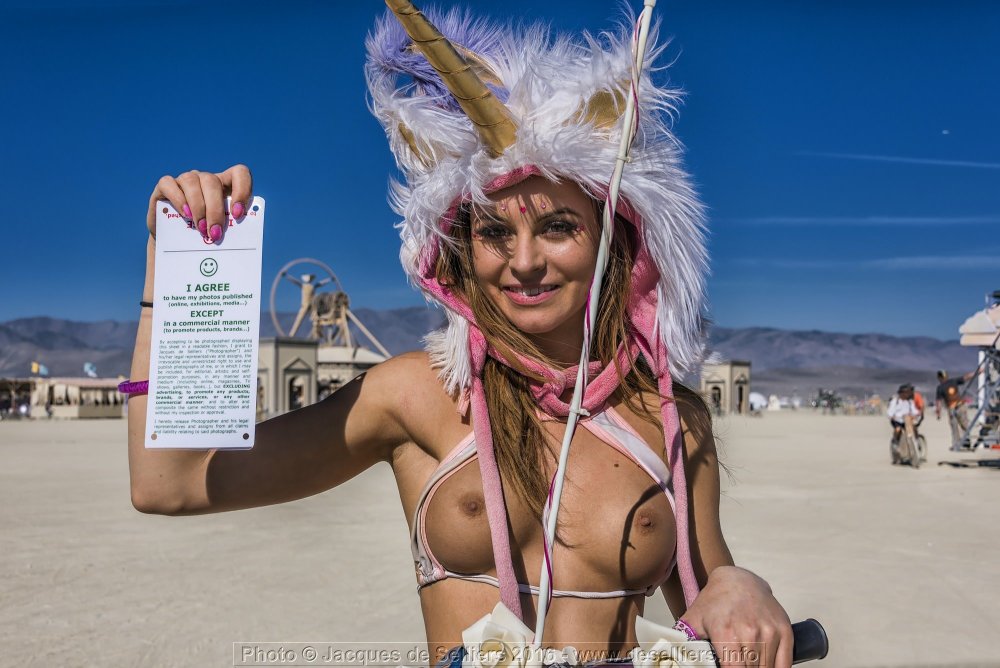 Festival in the desert naked