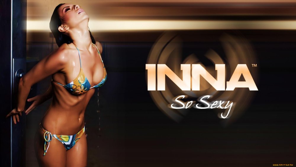 Singer inna leg