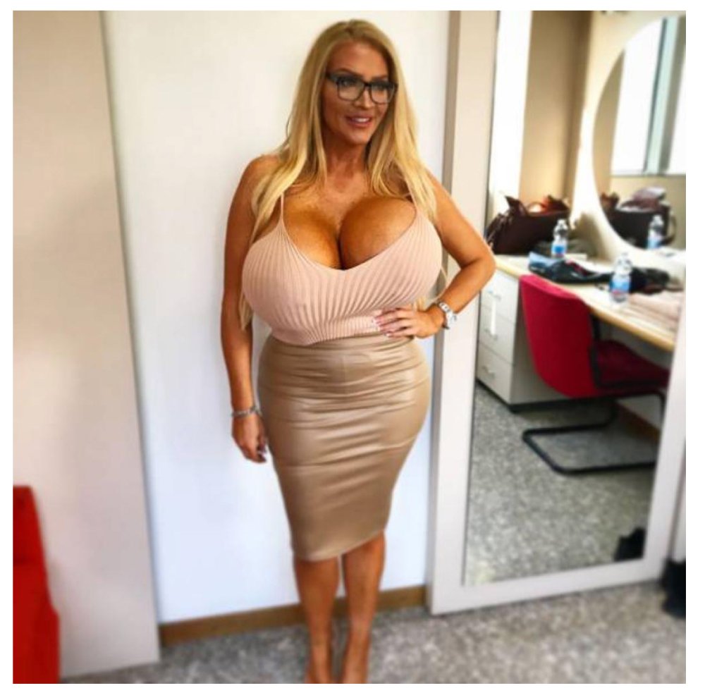 Allegra Cole +18