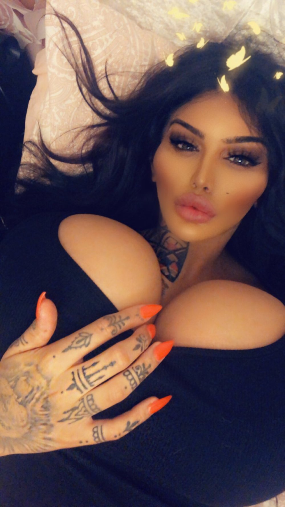 Nicky Valentina Rose