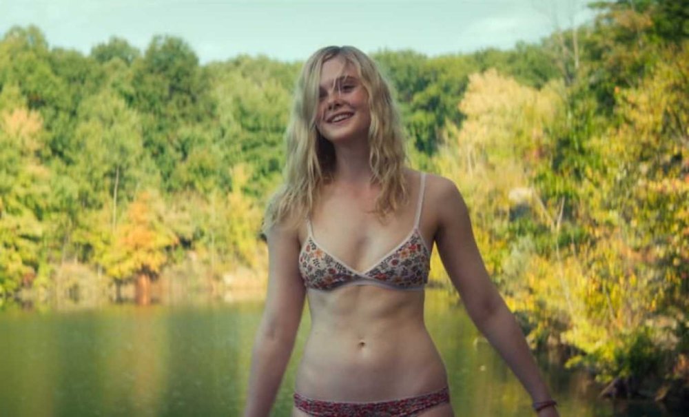 Ellie Johnson Hot