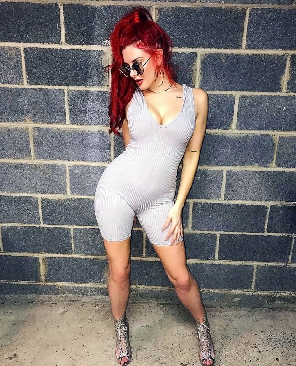 Justine Valentine Sexy XXX