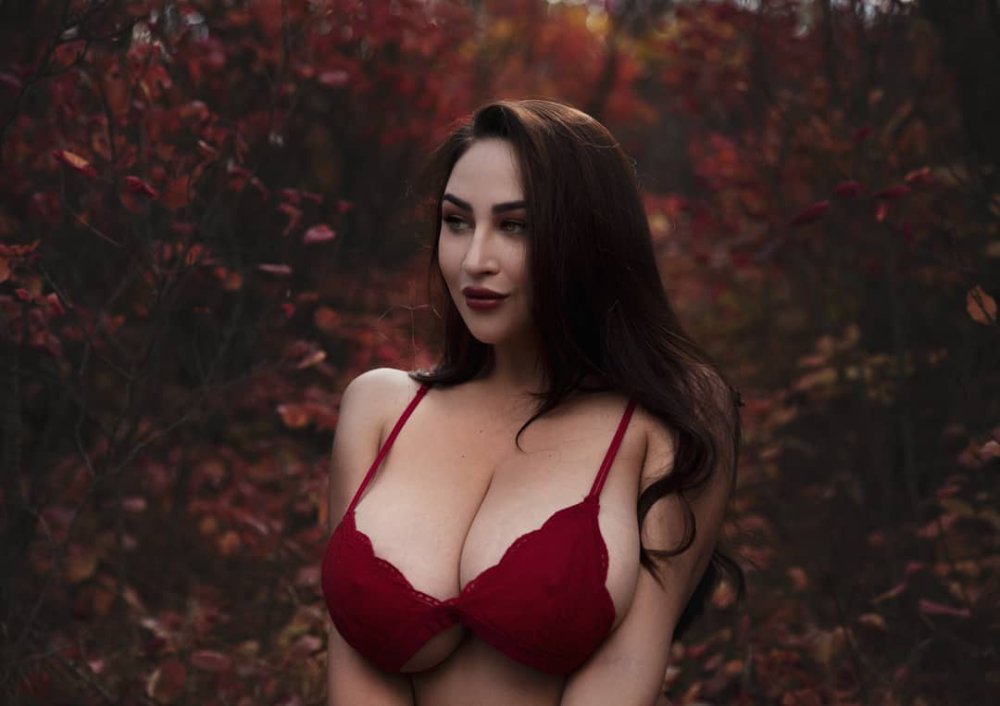 Big Tits Louisa Khovanski