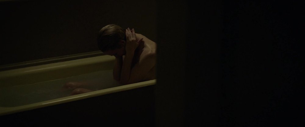 Mackenzie Davis this awkward moment