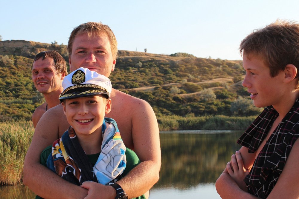 AZOV FKK