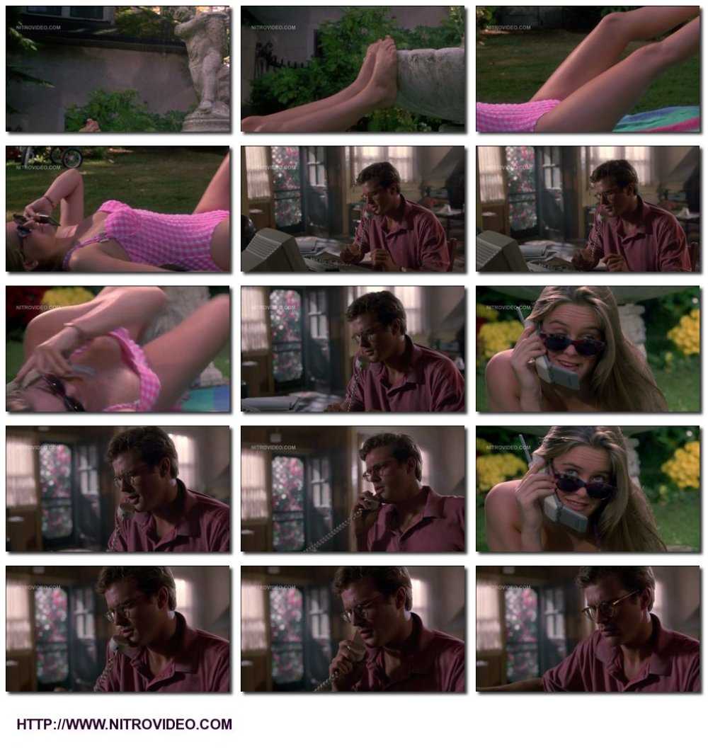 Alicia Silverstone legs