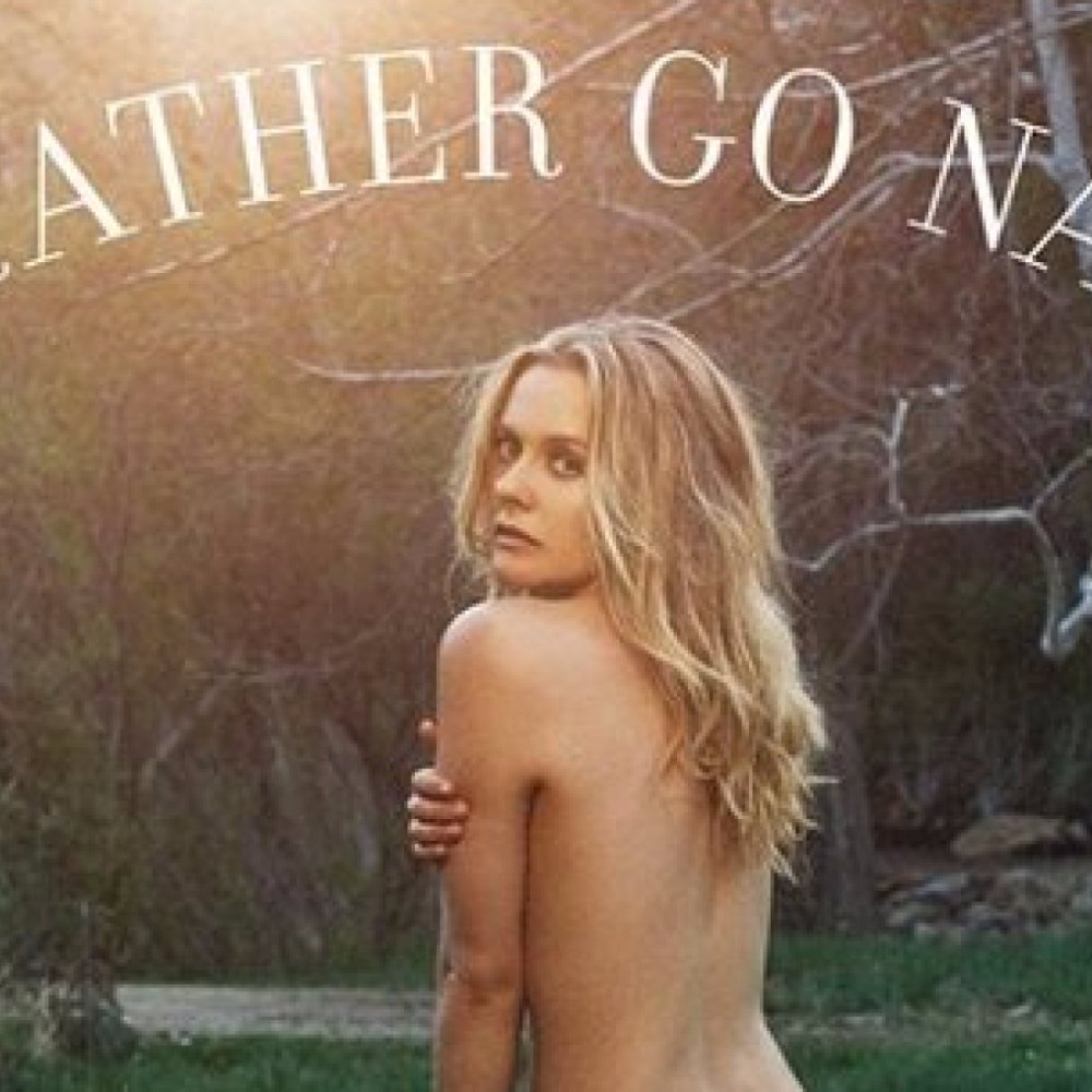 Alicia Silverstone Tits