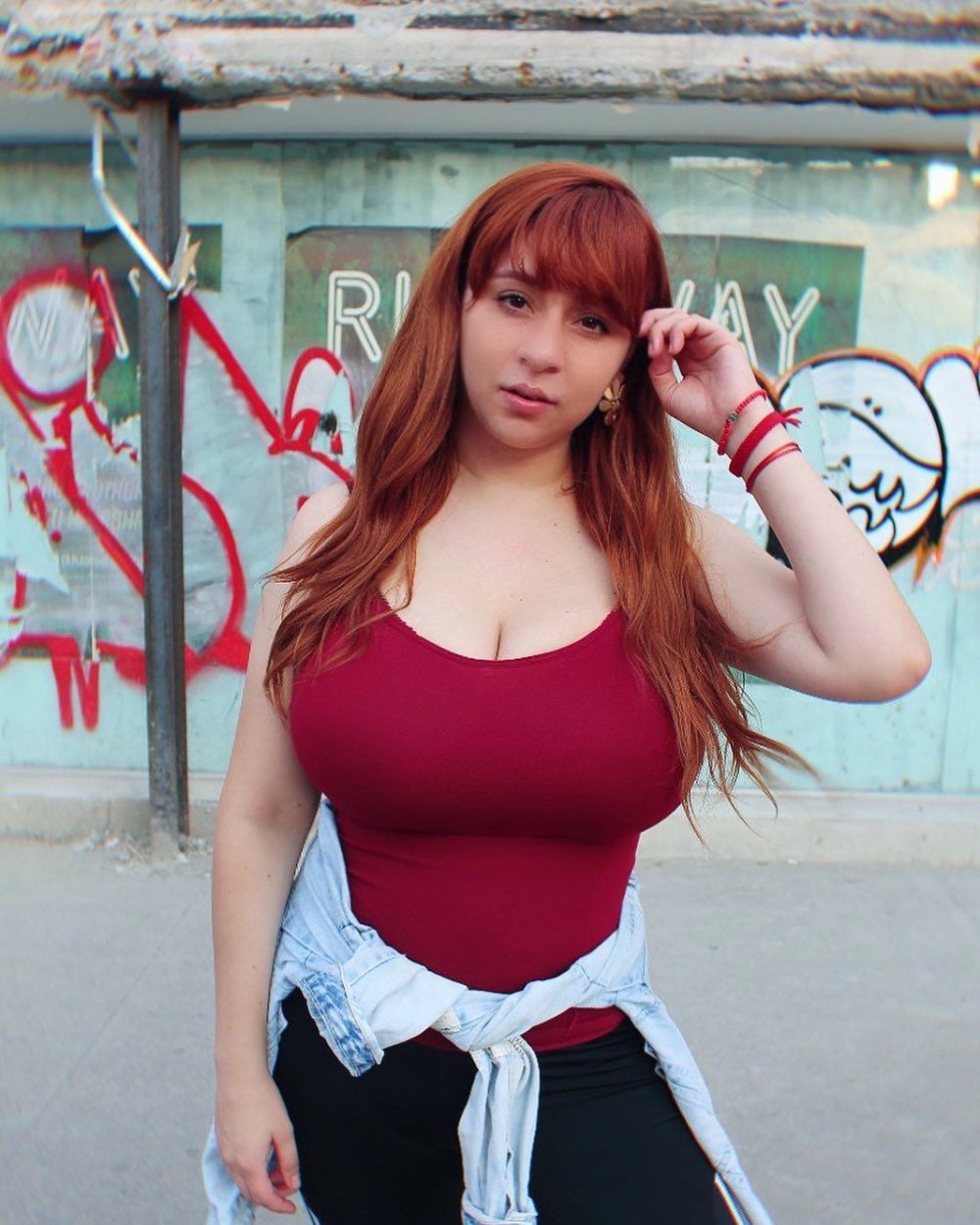 Caitlin Siragusa is red
