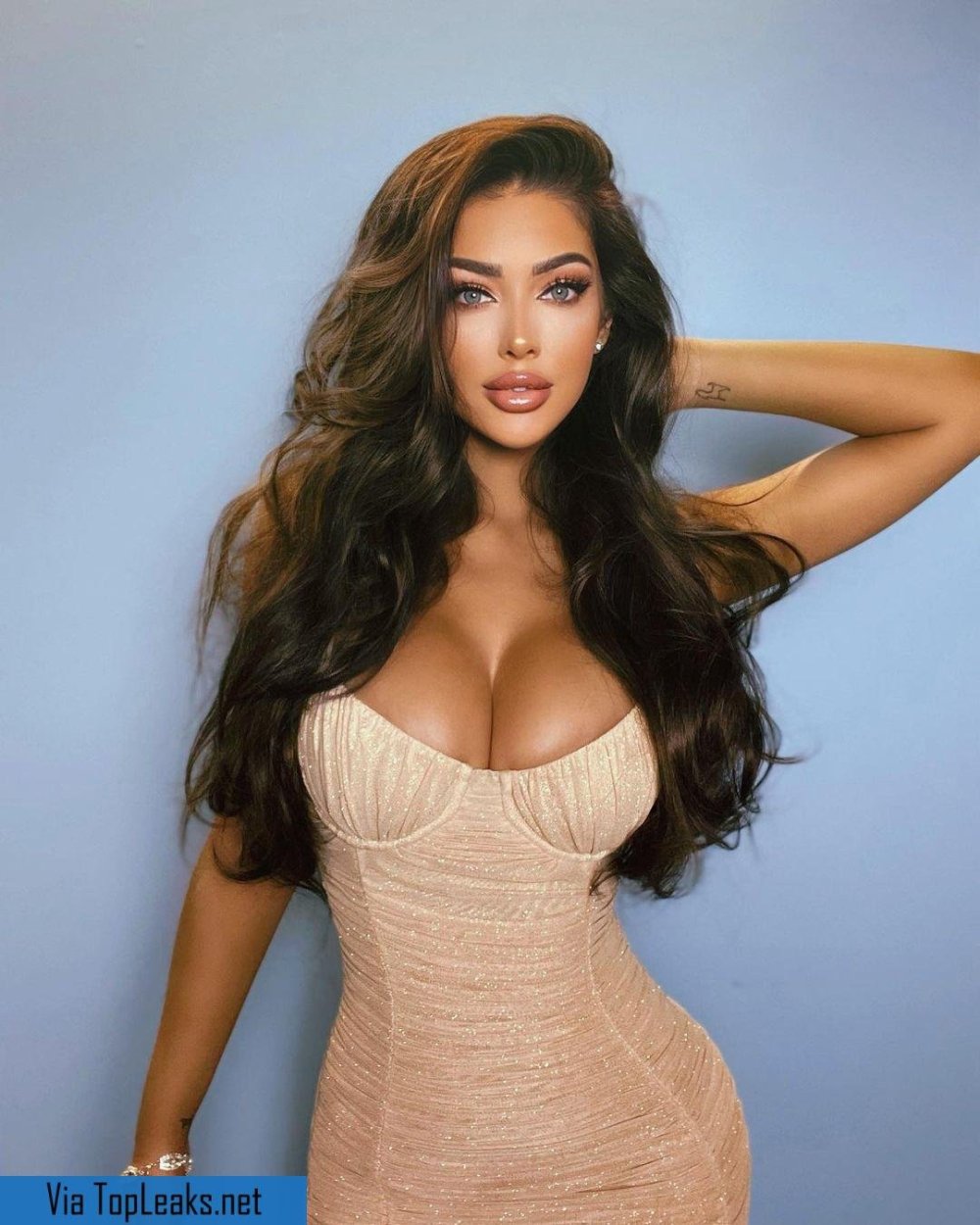 Delia Rose 2017