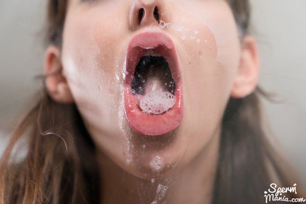 TERA Link KISSES You with A M anyful of Cum
