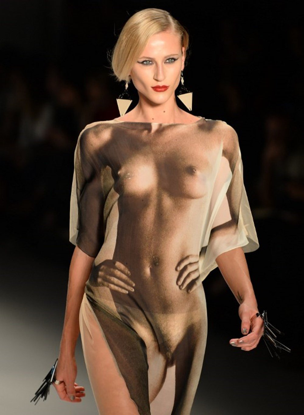 Nude mannequins on the podium