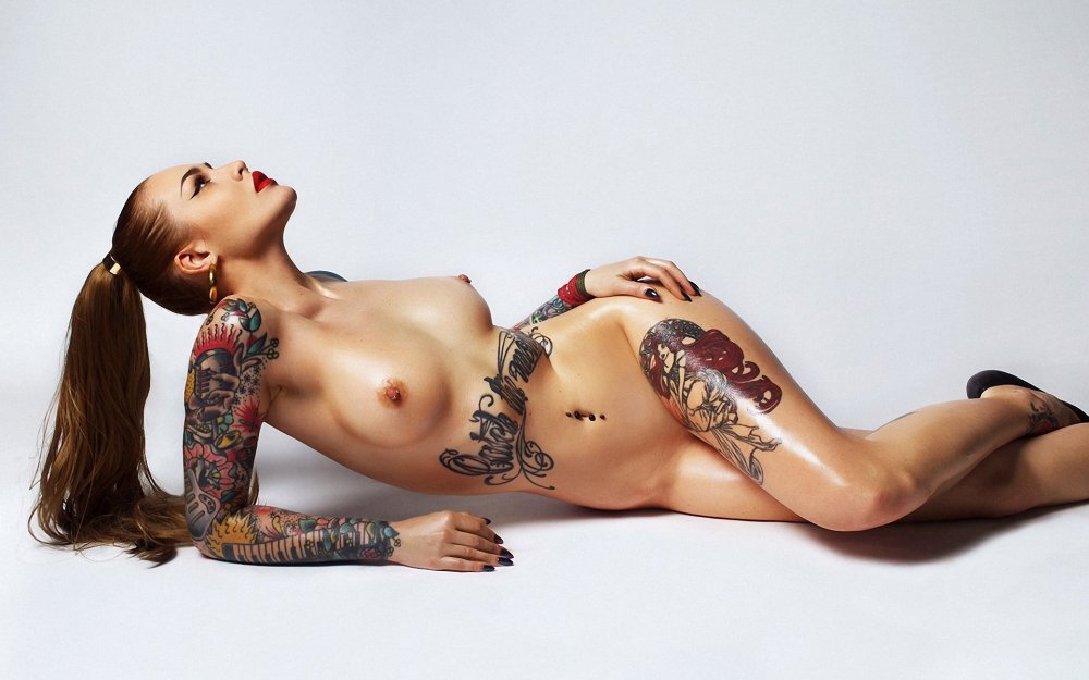 Naked tattooed girls