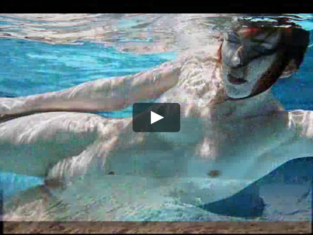 Girls in the pool naked