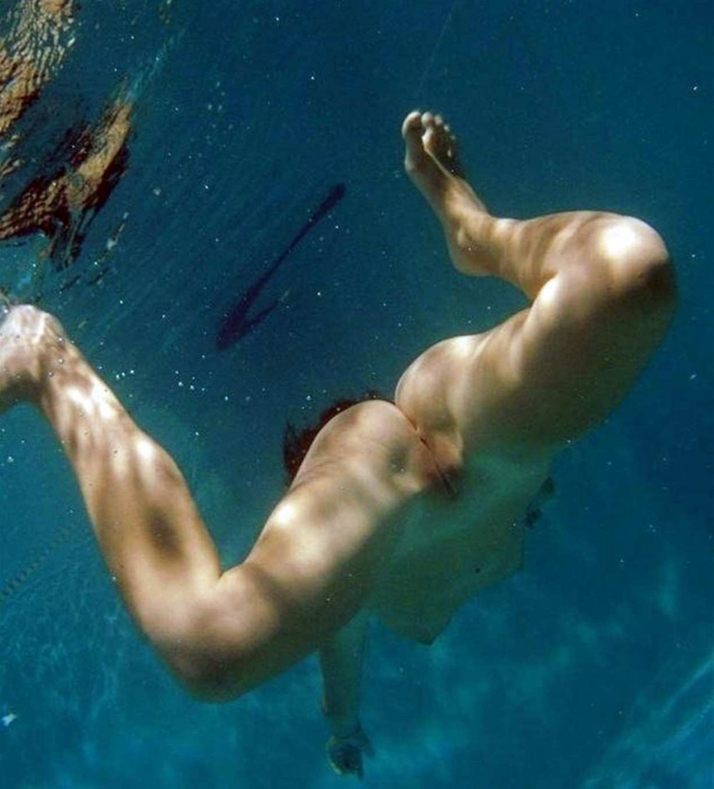 Diving nude