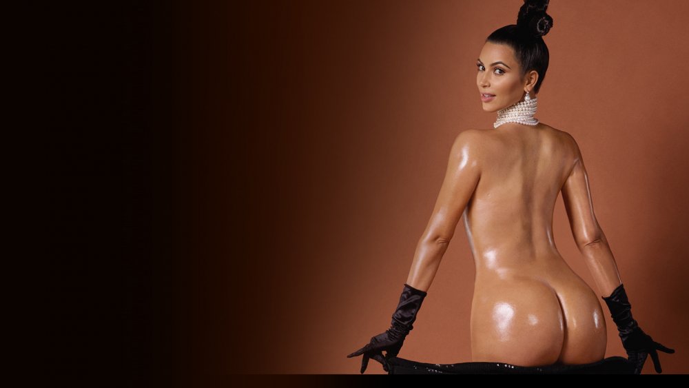 Kim Kardashian naked ass