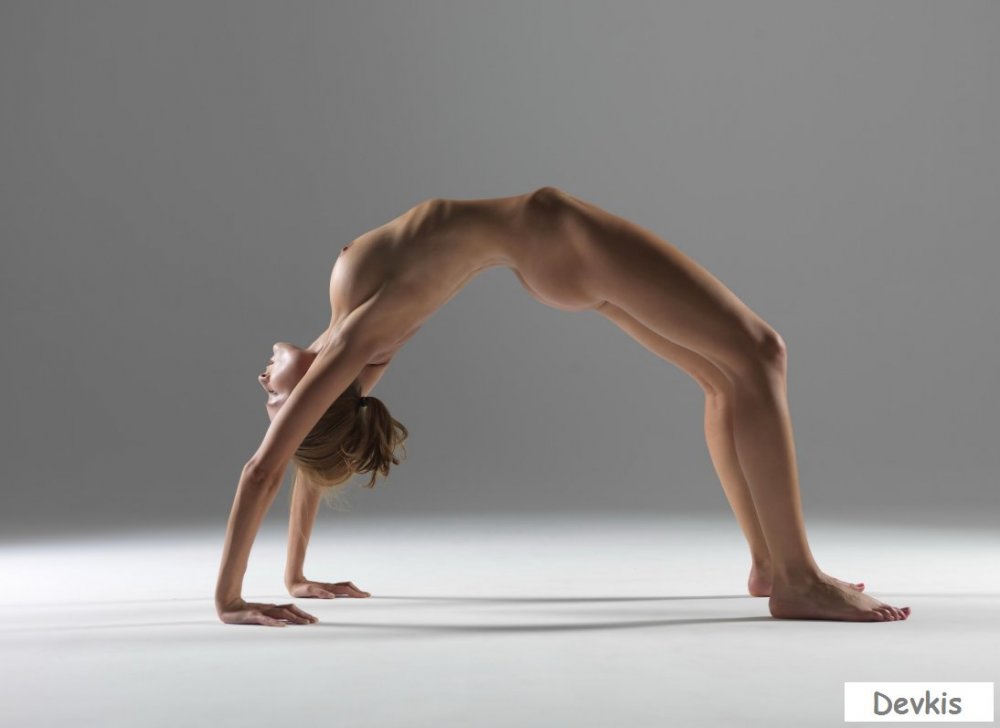 Yoga topless