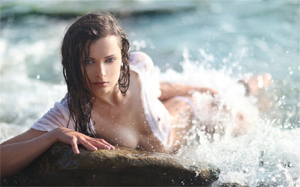 Wet erotic girl
