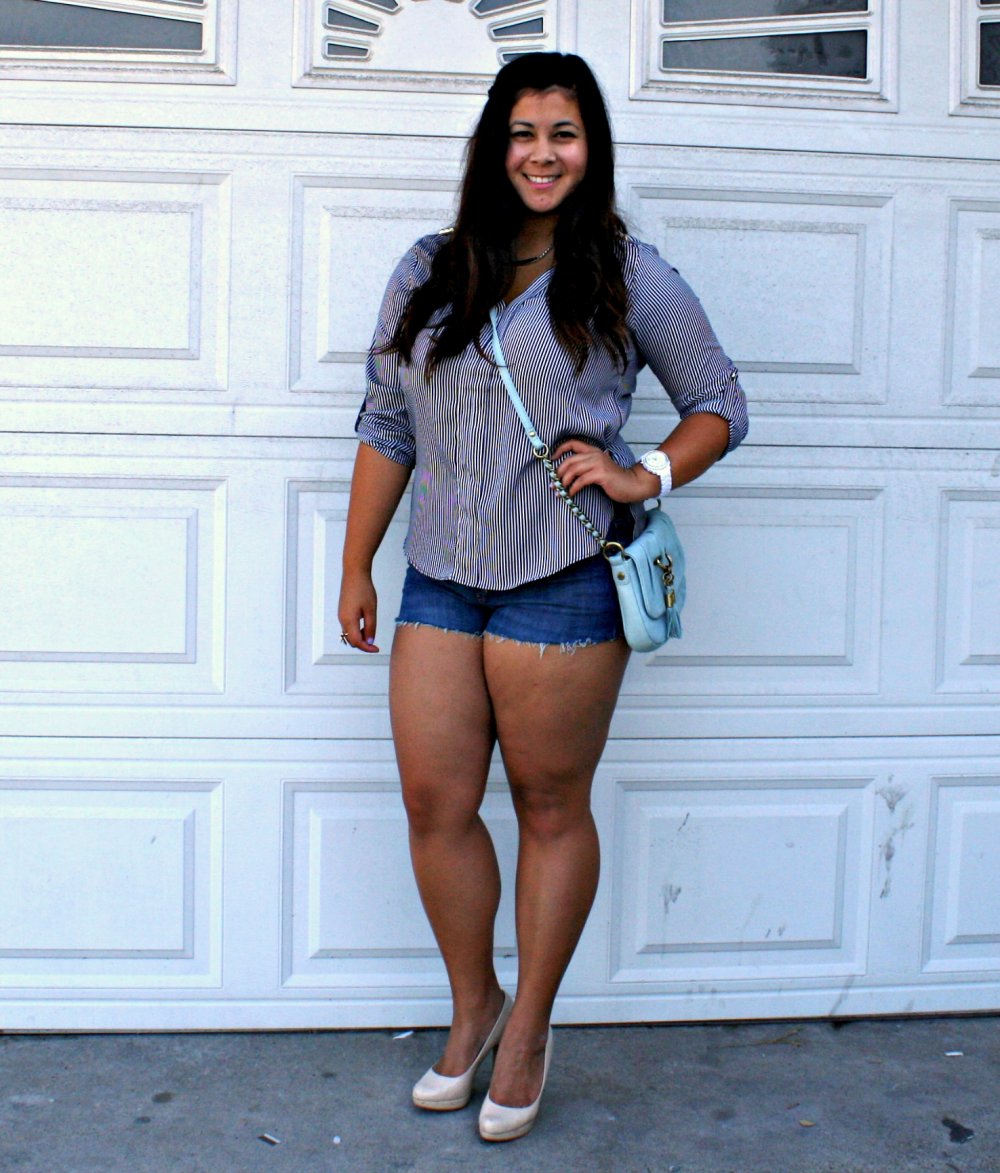 Tires in short shorts