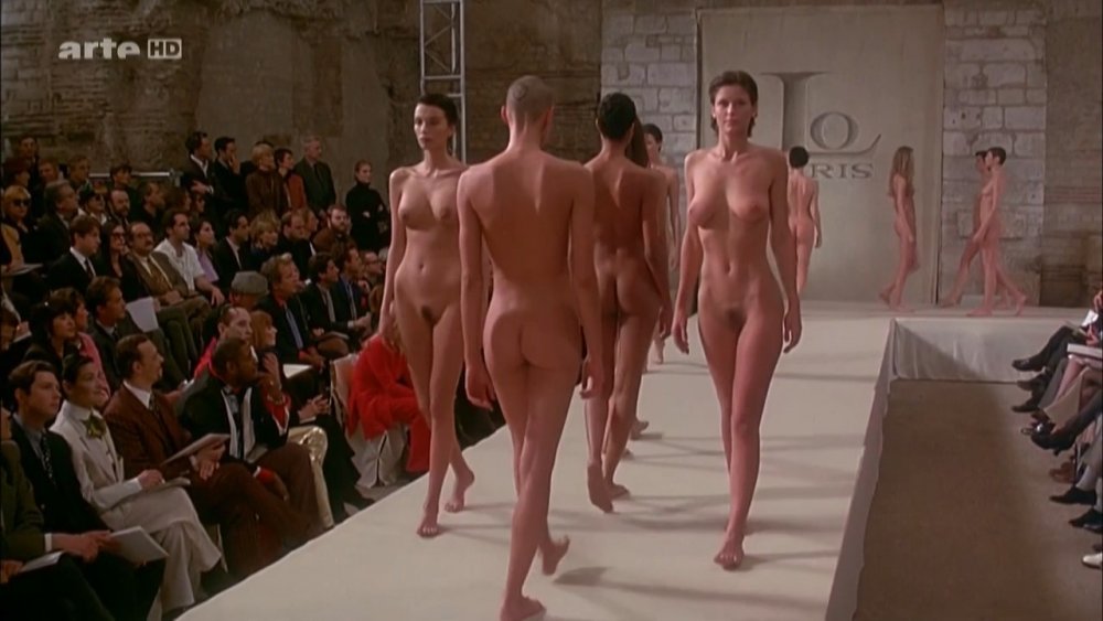 Naked fashion models on shows