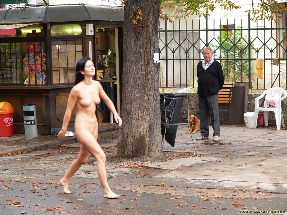 Natalia Davydova Public Nude