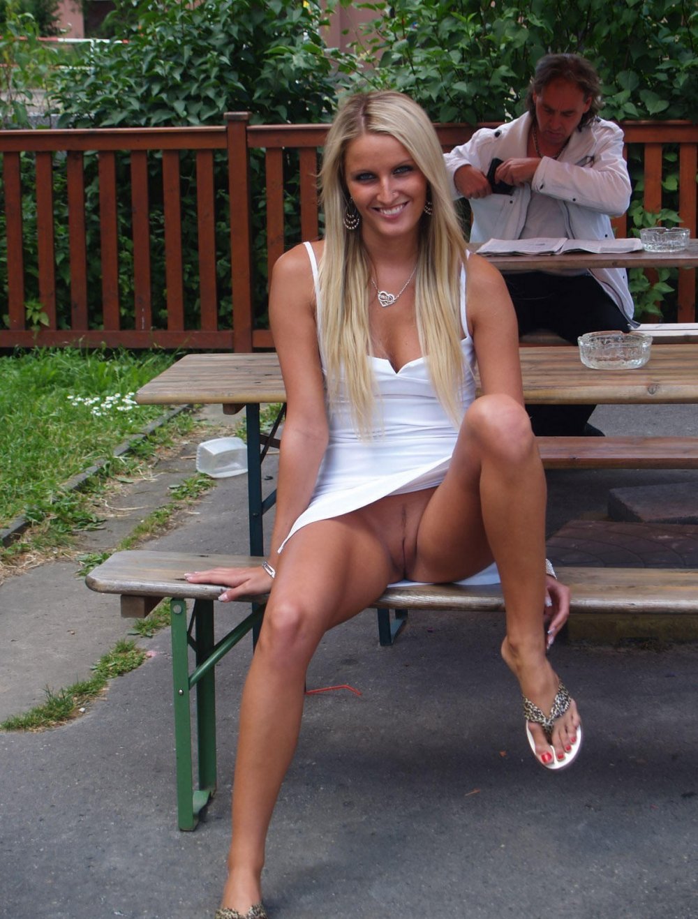 Sitting squatting without panties