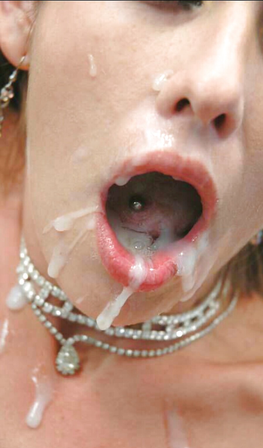 Beautifully flows out of mouth