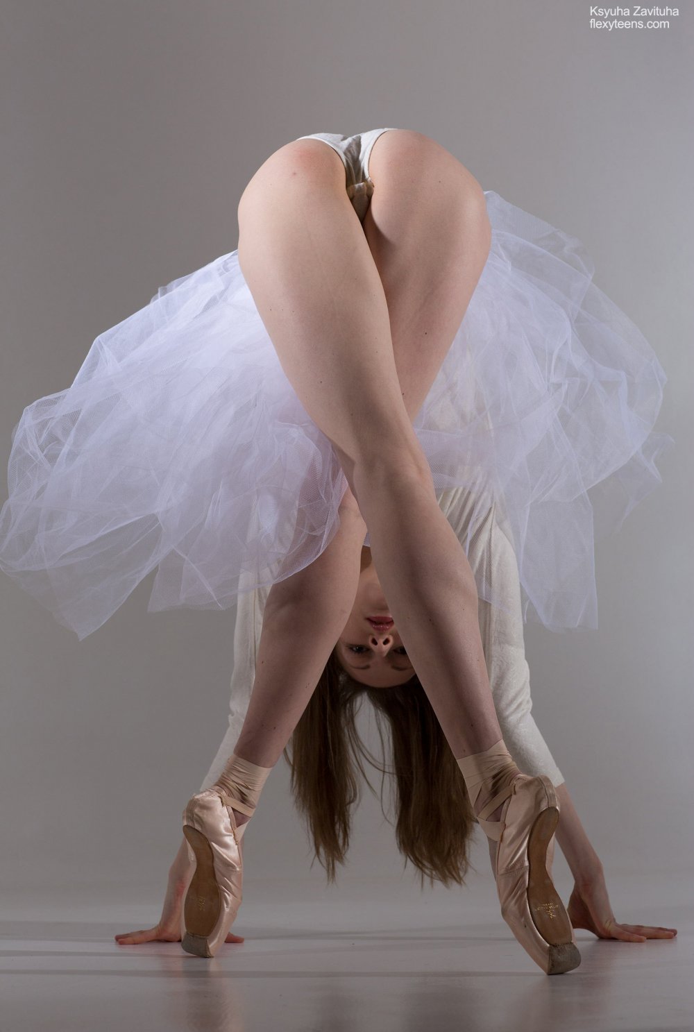 Naked Gymnast Ballerina Irina