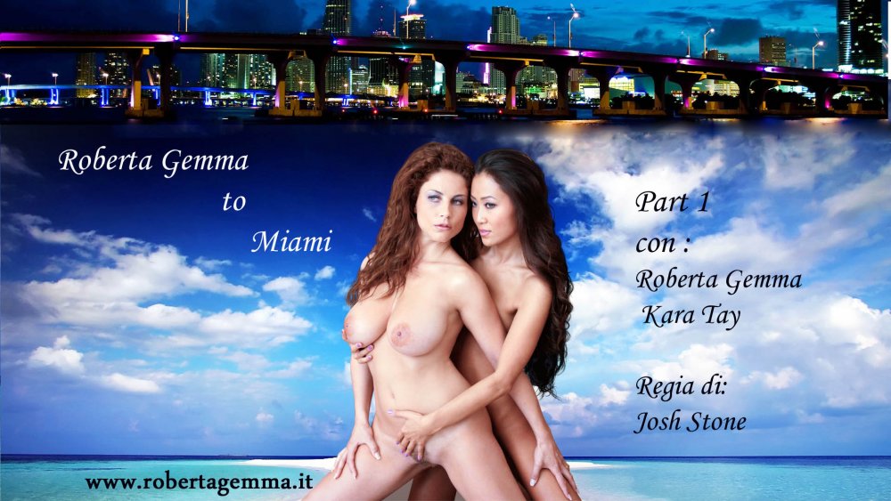 Naked pornstar Roberta Gemma