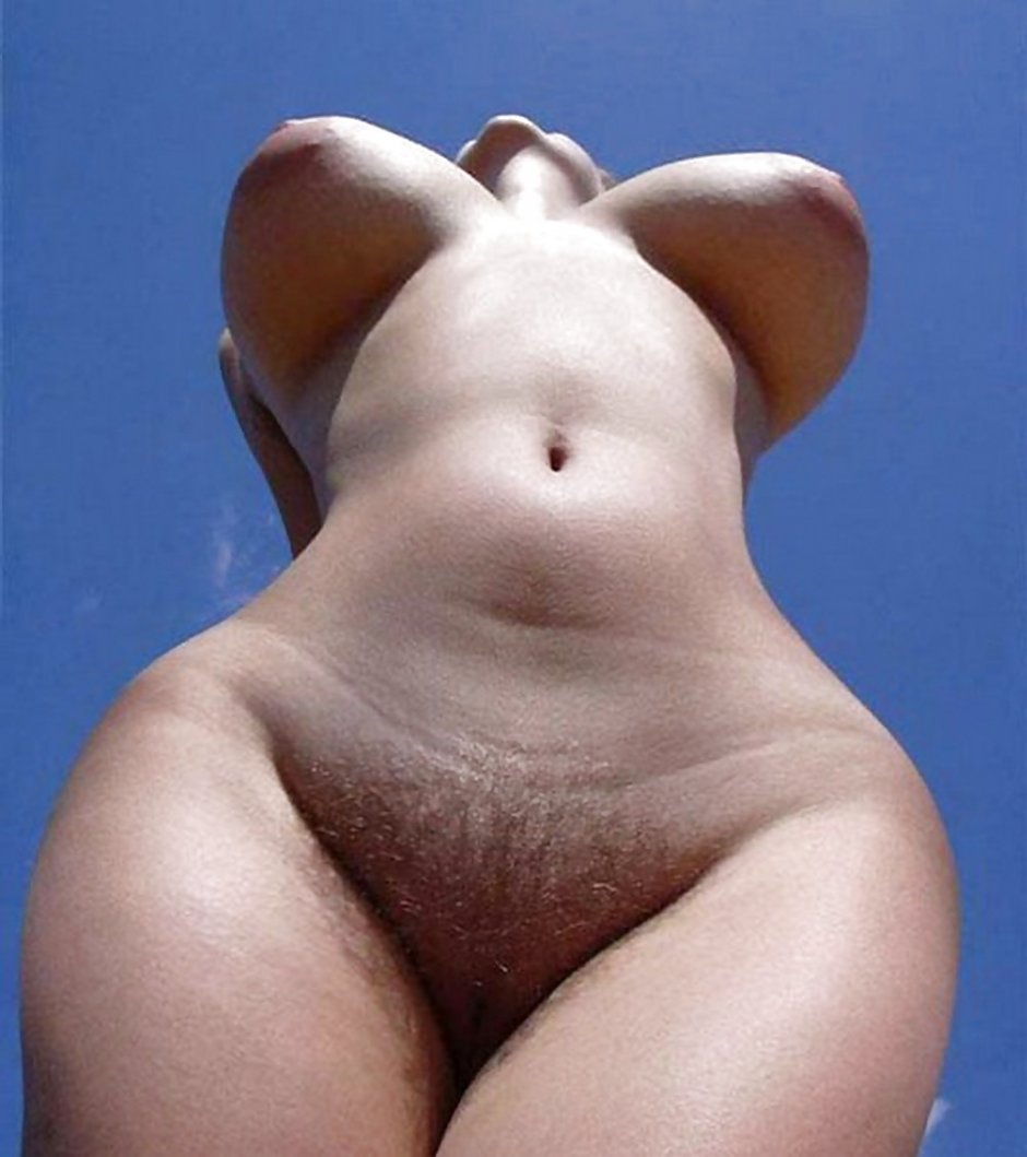Naked girls with wide hips