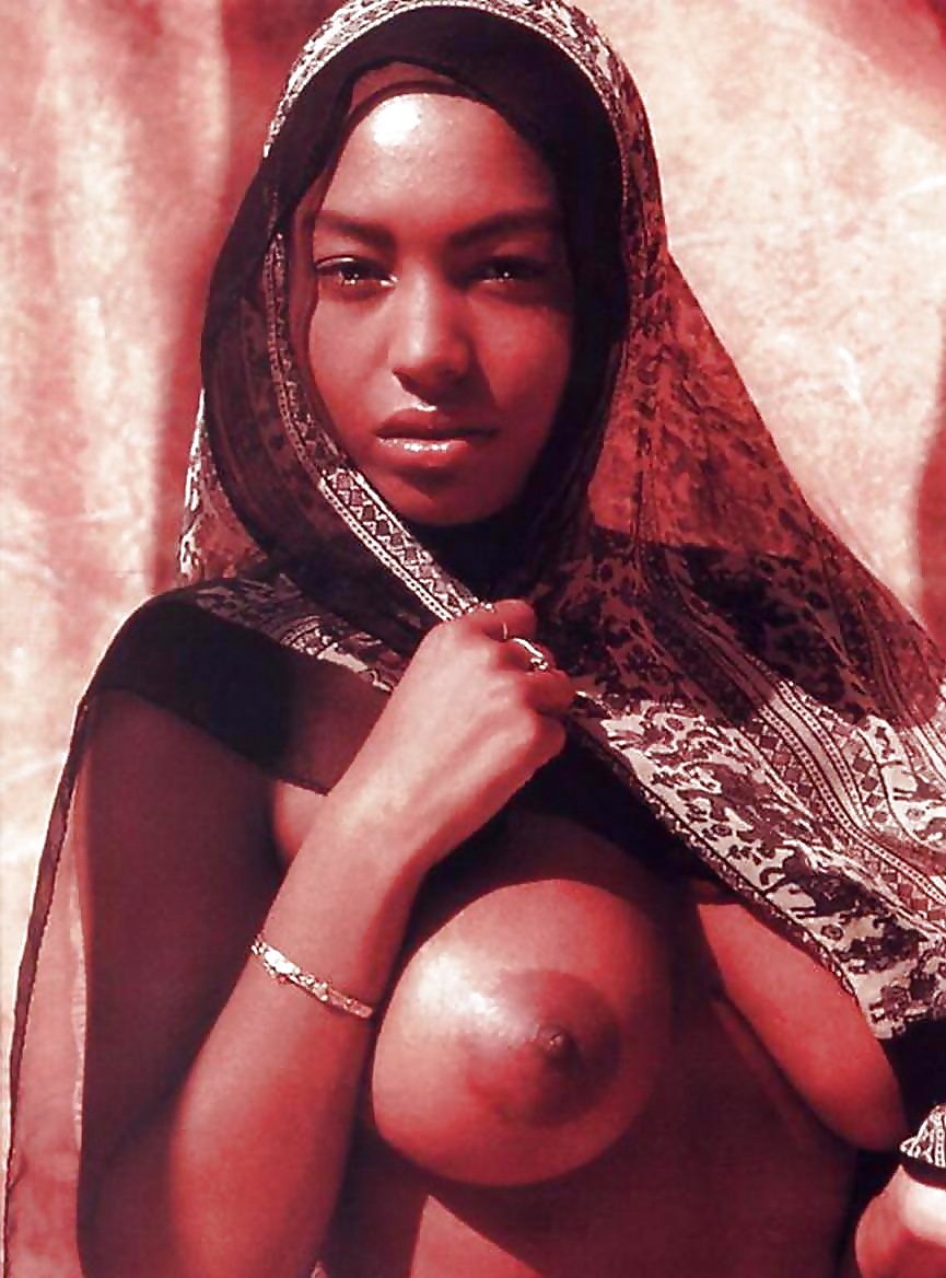 Arab women with big tits