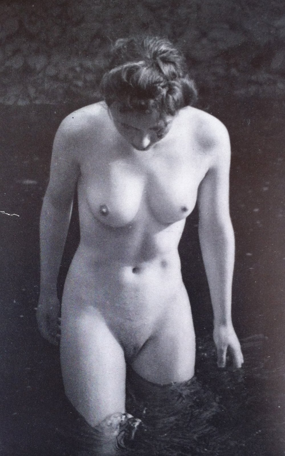Vintage naked women