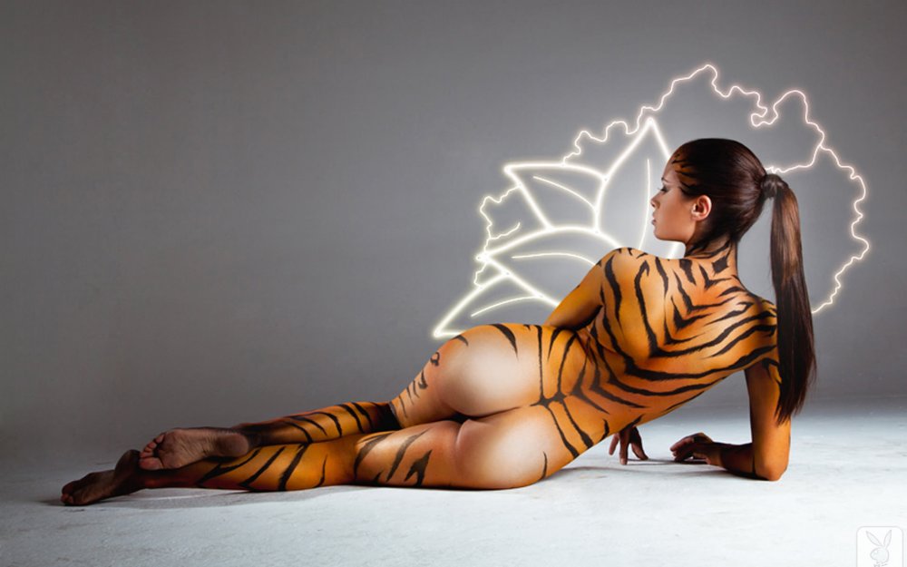 Bodyarta photo of girls